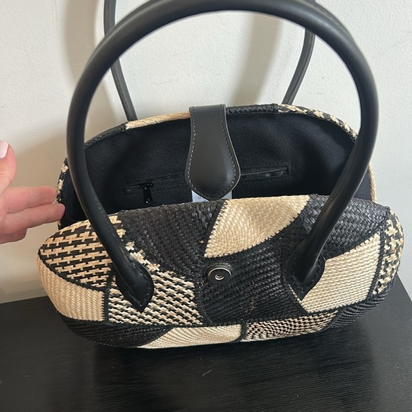 Asiallery Toronto Black & Tan Buntal Woven Handbag Artisan-Made, Patchwork - Picture 4 of 16